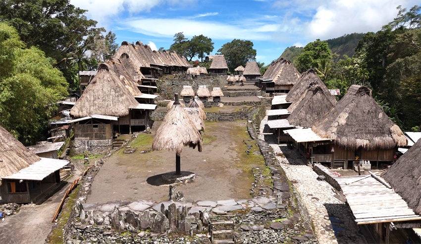 5 Days Flores Overland Trip