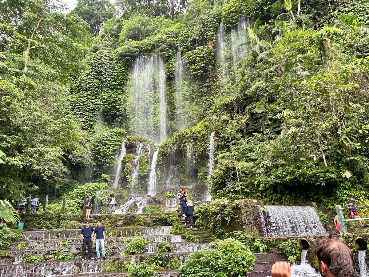 Benang Kelambu Waterfall Tour — photo 1