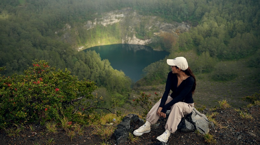 Mount Kelimutu Flores - 5 days Flores Overland